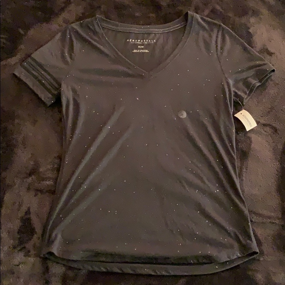 Gray Aeropostale t shirt.